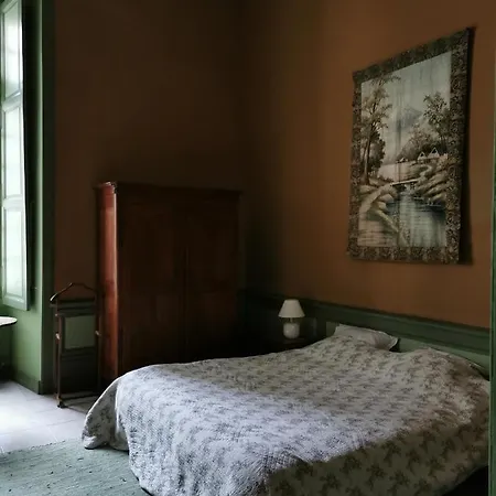Chateau De Sur Bonnieure Bed & Breakfast *