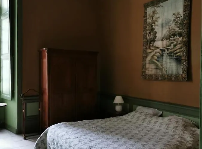 Château De Sur Bonnieure Couette-café *