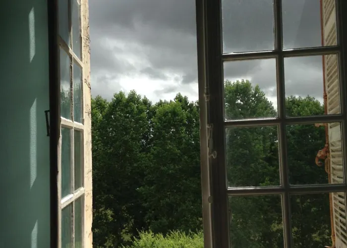 Château De Sur Bonnieure Couette-café *