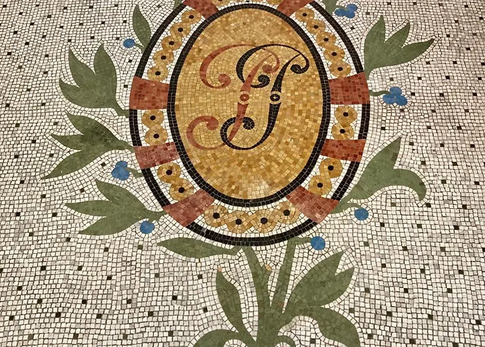 Château De Sur Bonnieure Couette-café